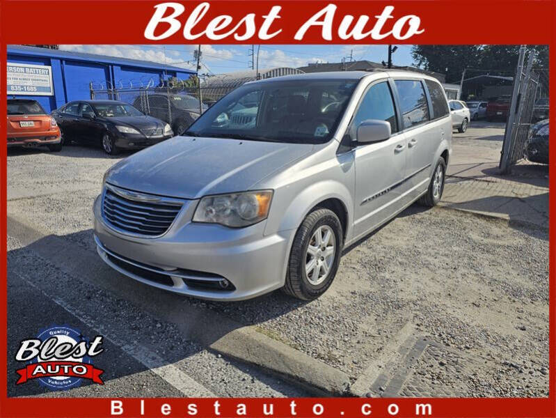 2012 Chrysler Town and Country Touring