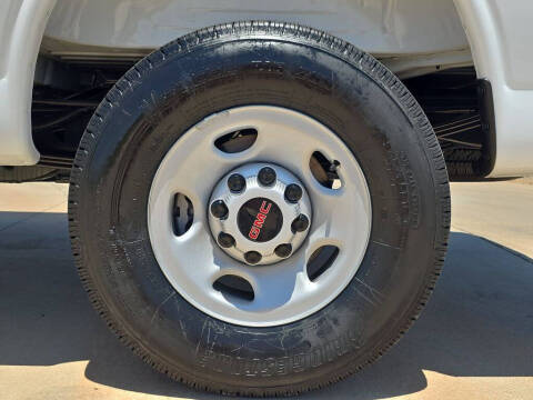 2026 GMC Savana 2500