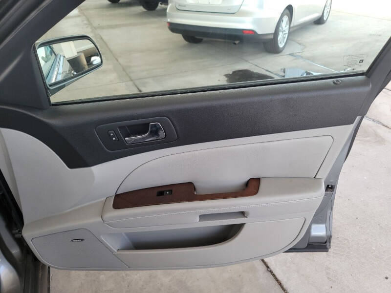 2005 Cadillac STS