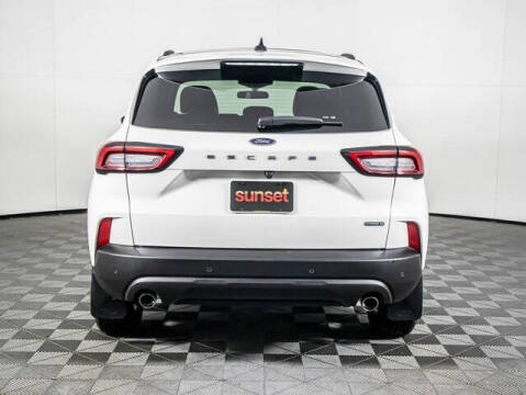 2025 Ford Escape Hybrid ST-Line Select