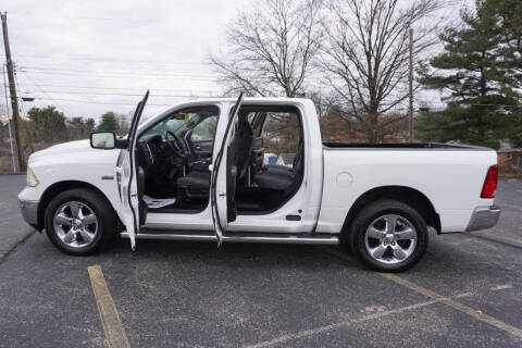 2015 RAM 1500 SLT