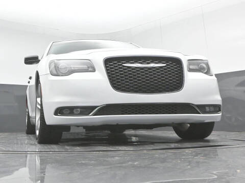 2019 Chrysler 300 S