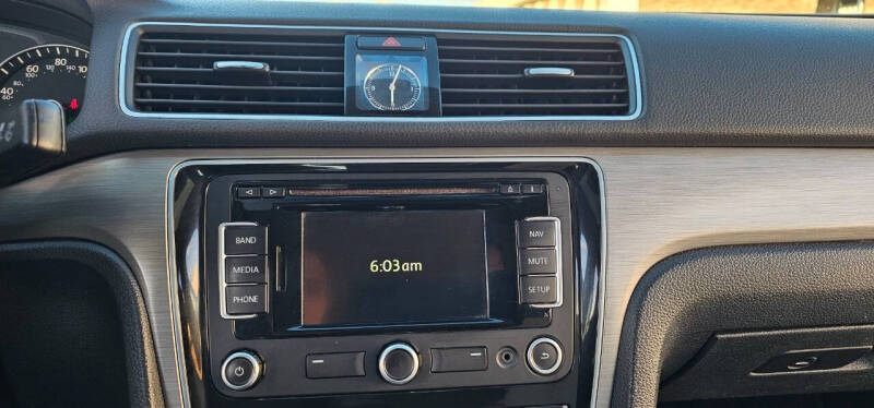 2014 Volkswagen Passat 1.8T SE PZEV