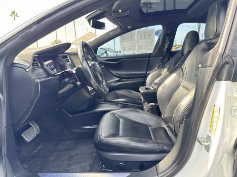 2016 Tesla Model S 75D