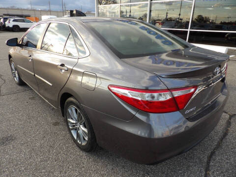 2017 Toyota Camry SE