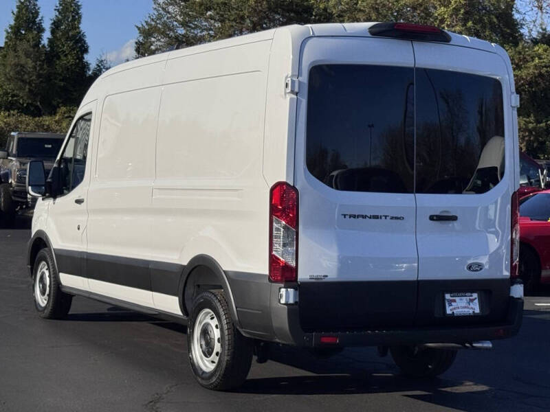 2026 Ford Transit 250