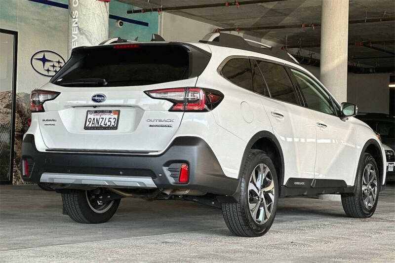 2022 Subaru Outback Touring XT