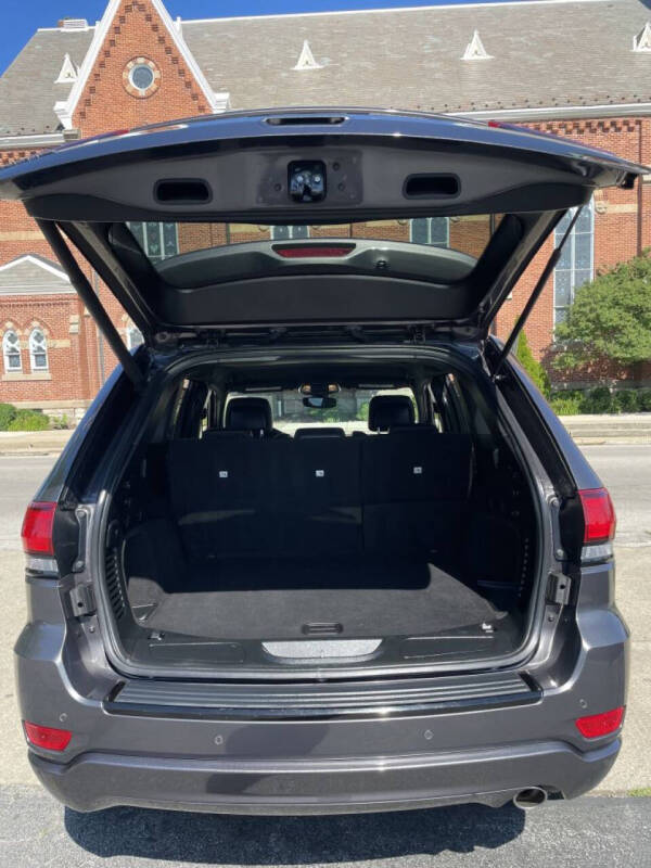 2017 Jeep Grand Cherokee Laredo