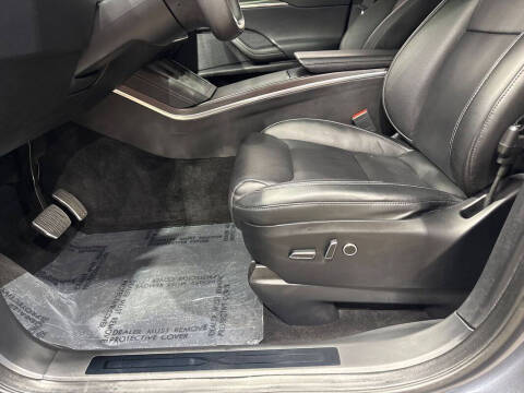 2022 Tesla Model X Plaid