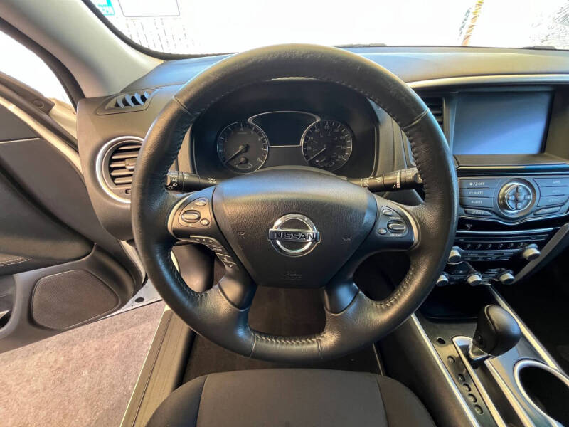 2017 Nissan Pathfinder