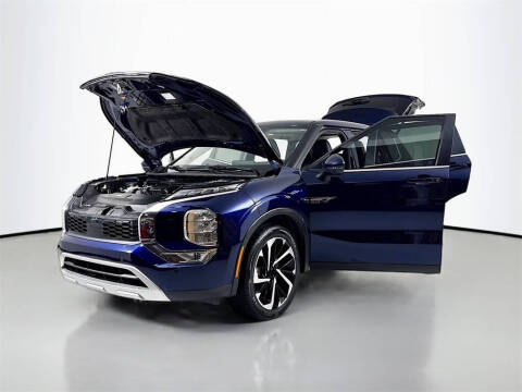 2023 Mitsubishi Outlander PHEV SE