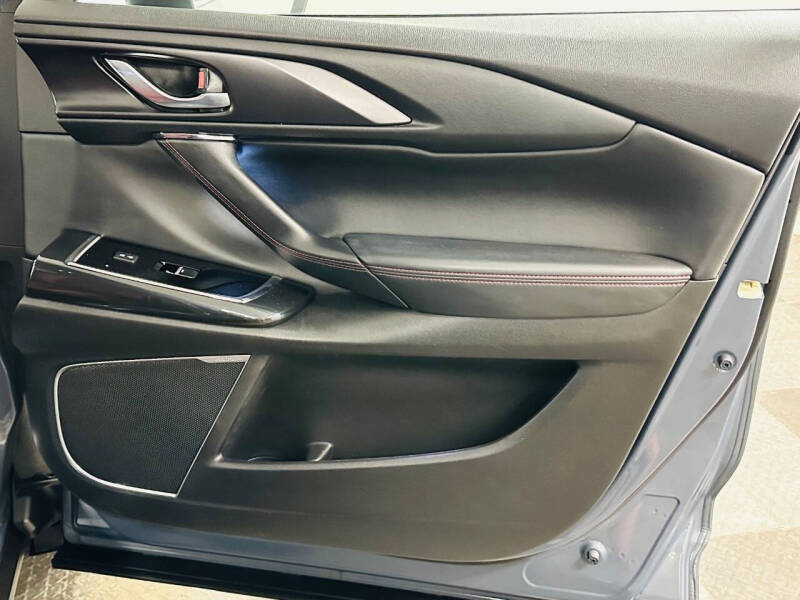 2023 Mazda CX-9 Carbon Edition