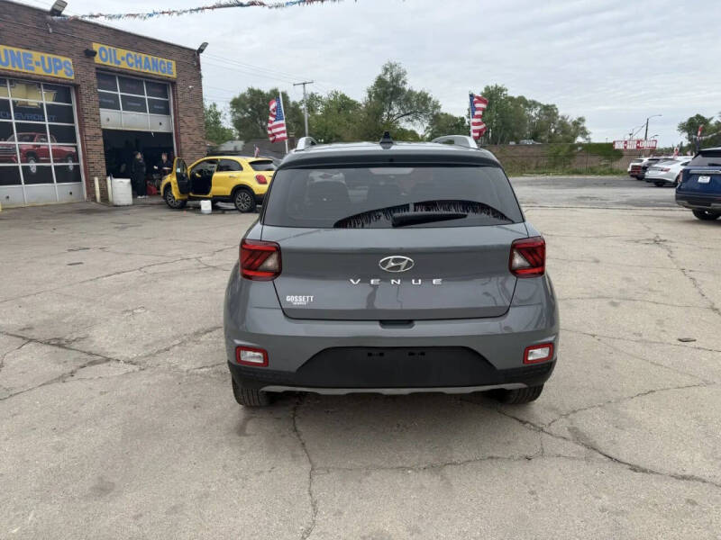 2022 Hyundai Venue SEL