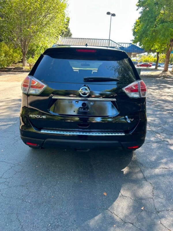 2015 Nissan Rogue SV