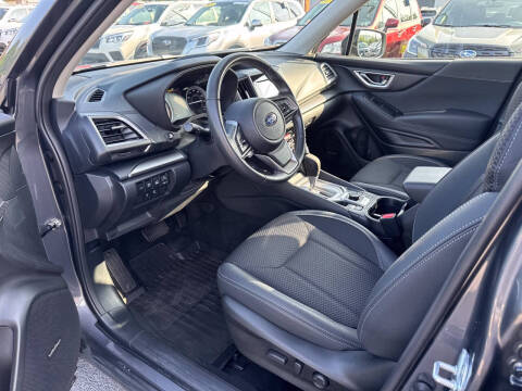 2024 Subaru Forester Premium