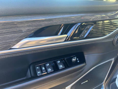 2022 Jeep Wagoneer Series III