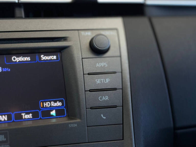 2014 Toyota Prius Four