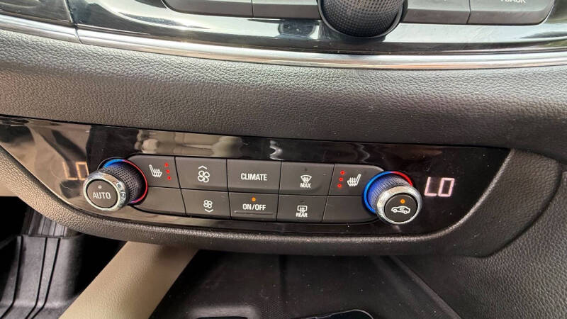 2019 Buick Enclave Essence