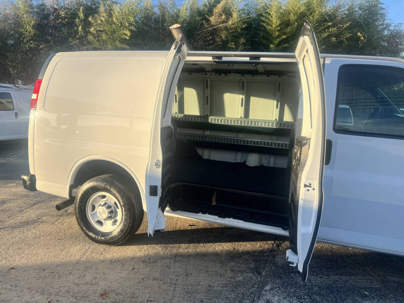 2019 Chevrolet Express 2500