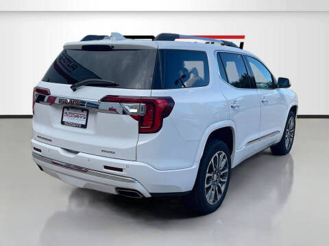 2022 GMC Acadia Denali