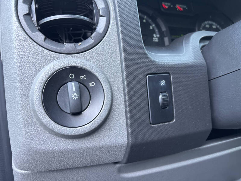 2013 Ford E-Series E-250