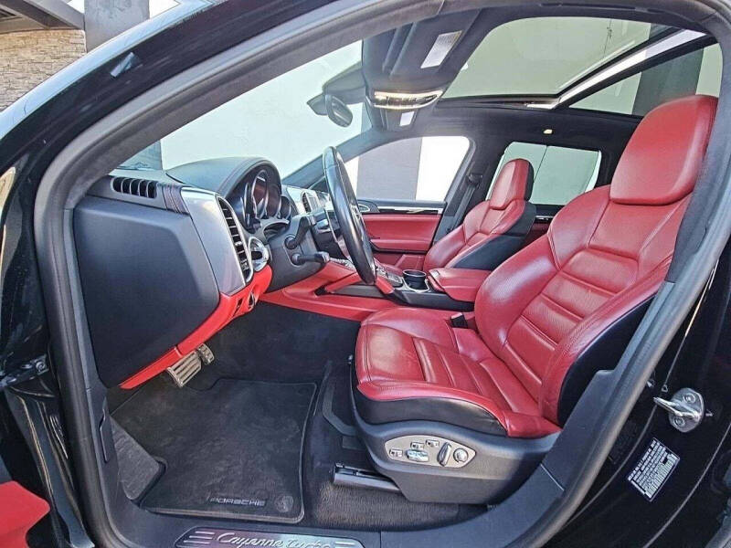 2017 Porsche Cayenne Turbo