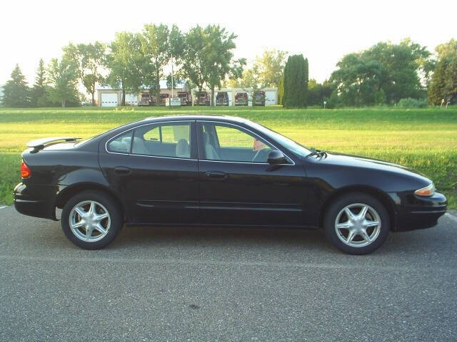 1999 Oldsmobile Alero GL photo 5