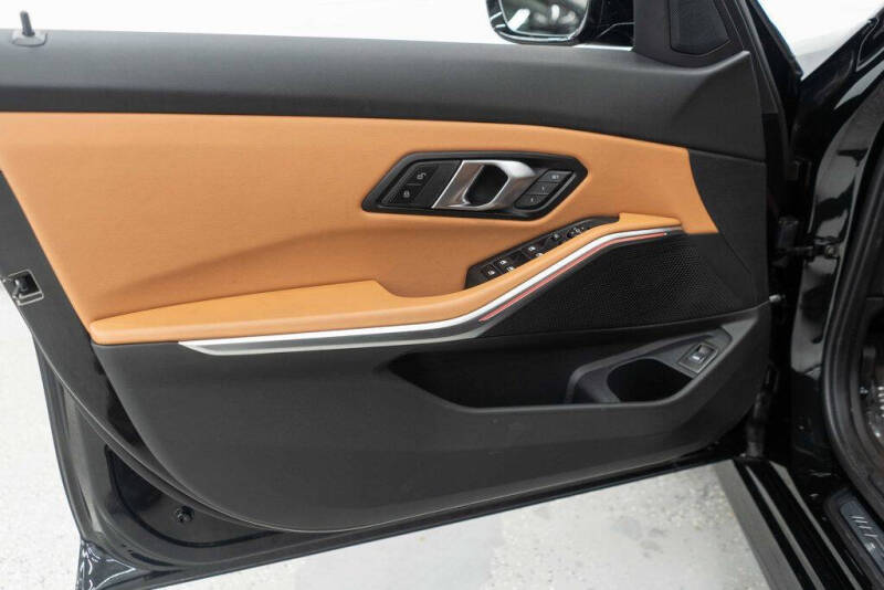 2025 BMW 3 Series 330i xDrive