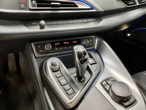 2016 BMW i8