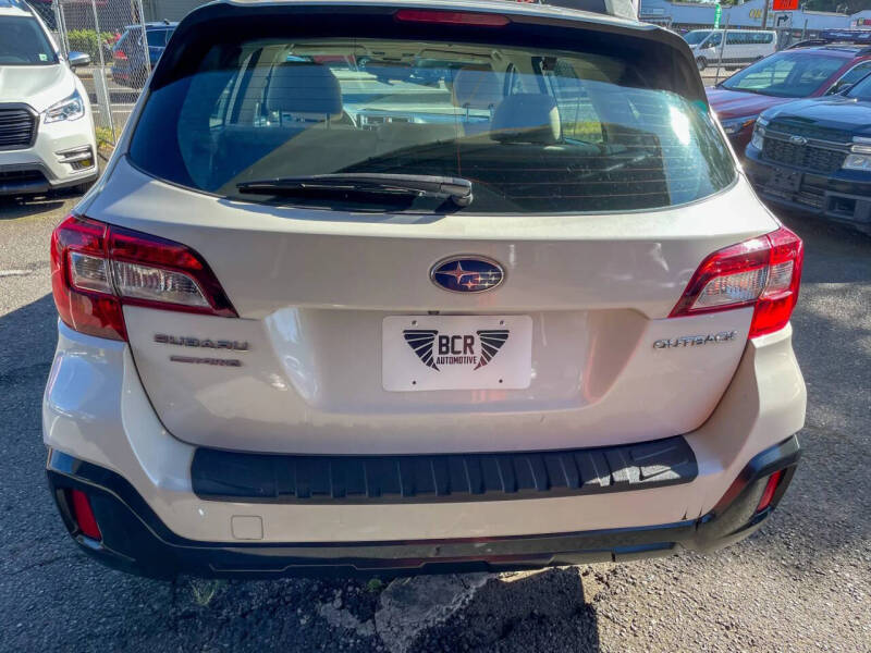 2018 Subaru Outback 2.5i