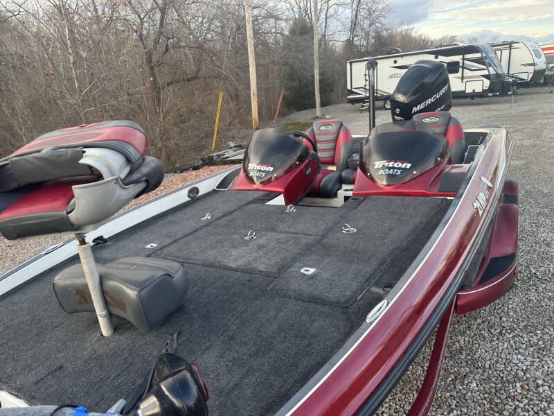 2011 Triton 21 HP Elite