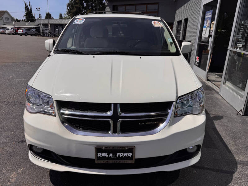 2011 Dodge Grand Caravan Crew