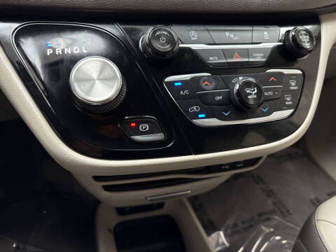 2018 Chrysler Pacifica Touring L