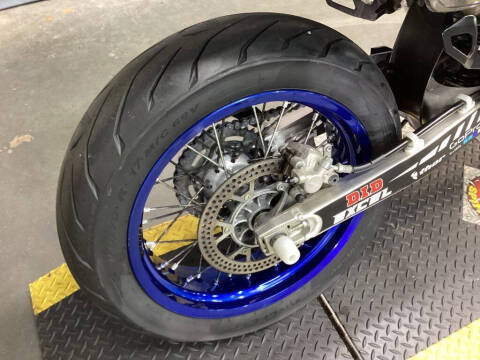 2024 Suzuki DR-Z400SM