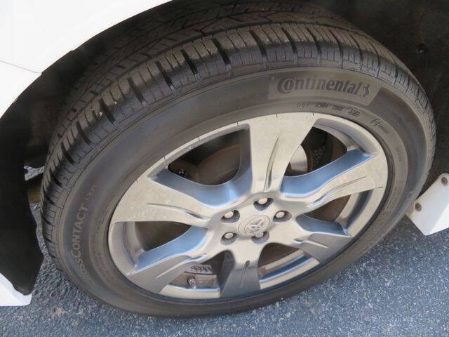 2017 Toyota Sienna SE 8-Passenger