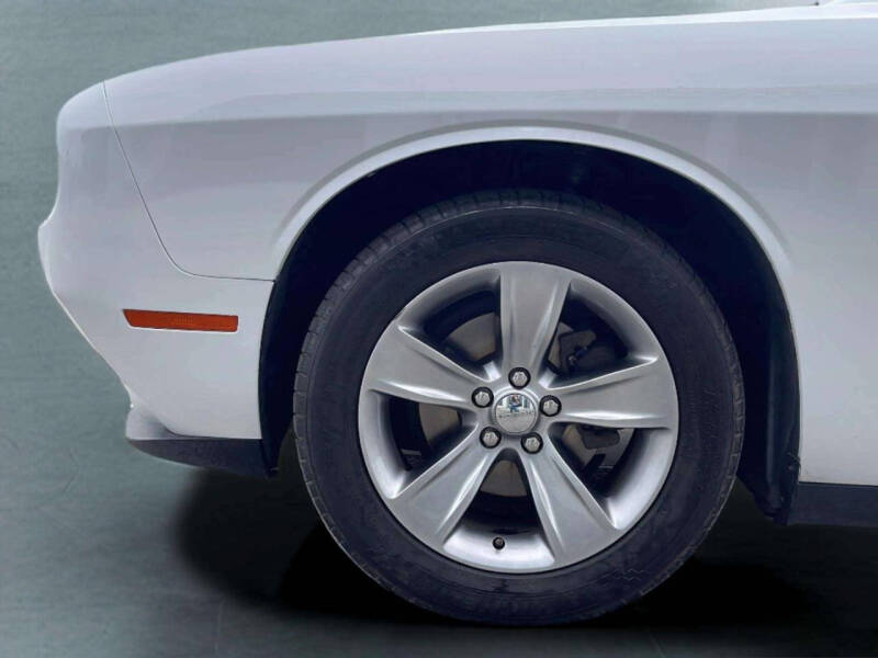2015 Dodge Challenger SXT