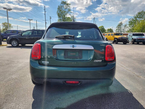 2015 MINI Hardtop 4 Door Cooper
