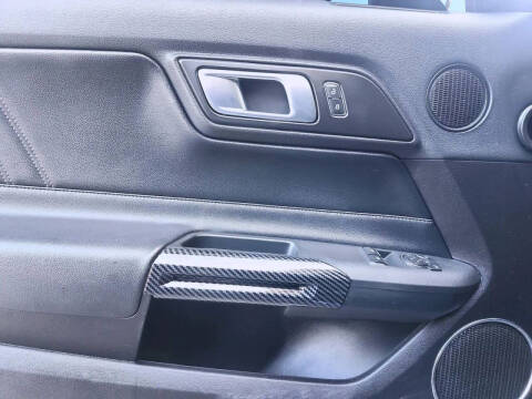 2022 Ford Mustang EcoBoost Premium