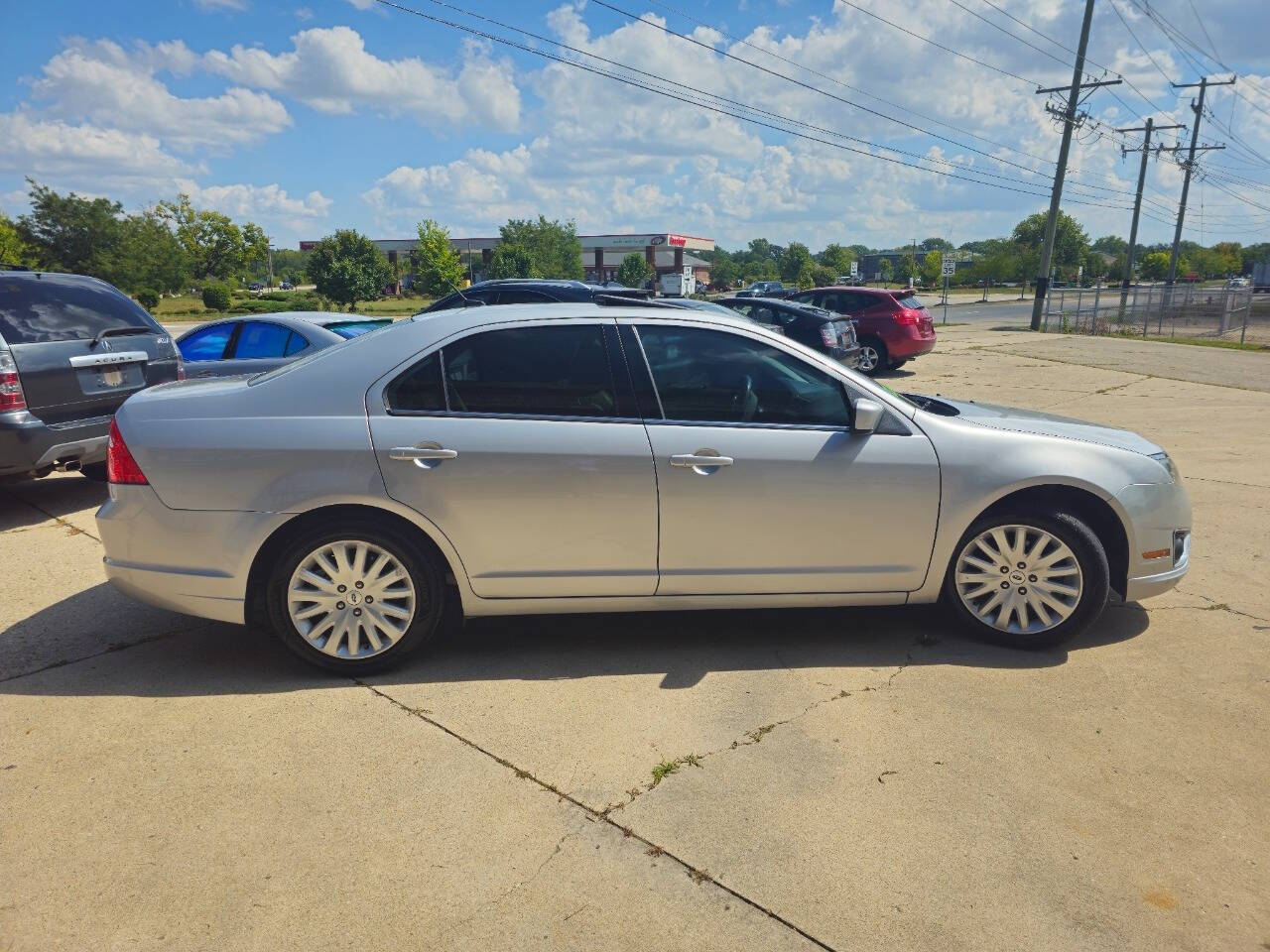 2010 Ford Fusion Hybrid for sale at Quantum Auto Co in Plainfield, IL