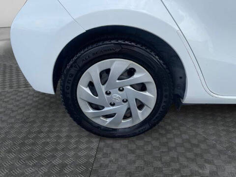 2016 Toyota Prius c Two