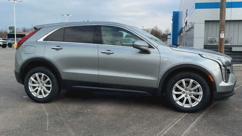 2023 Cadillac XT4 Luxury