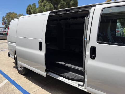 2017 Chevrolet Express 3500