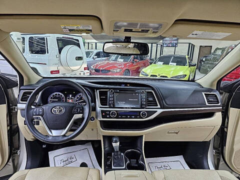 2016 Toyota Highlander