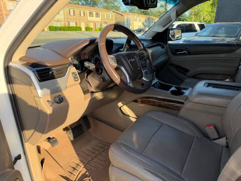 2017 GMC Yukon SLT
