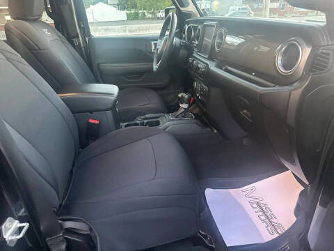 2023 Jeep Gladiator Overland