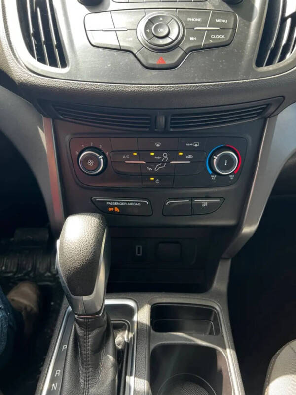 2019 Ford Escape S