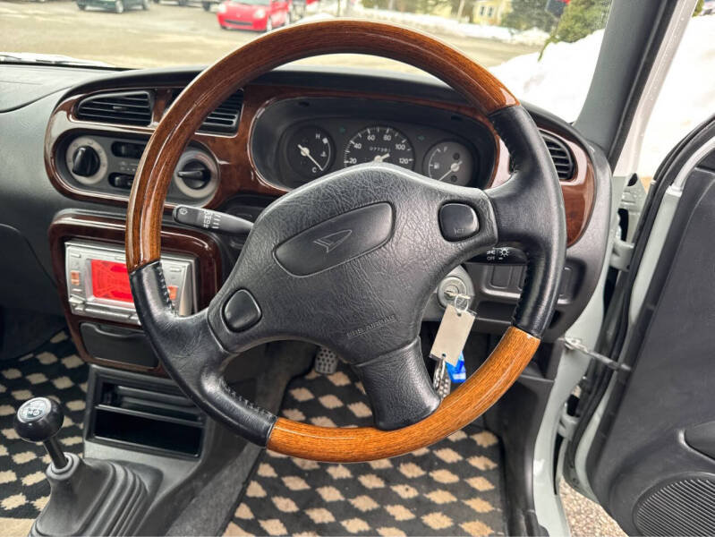 2000 Daihatsu Mira