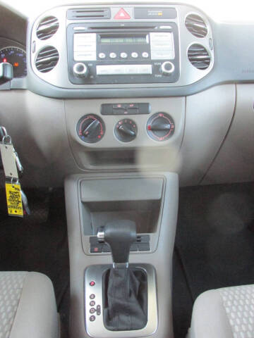 2009 Volkswagen Tiguan SE