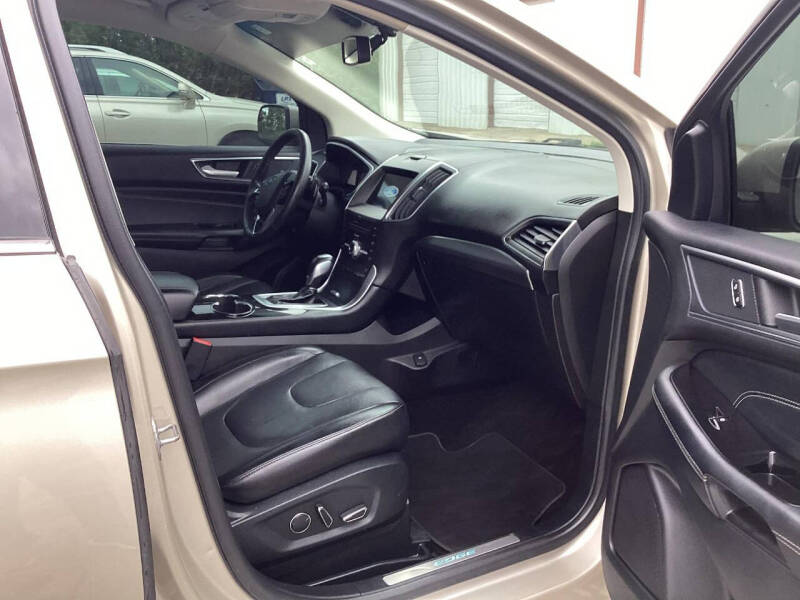 2018 Ford Edge Titanium