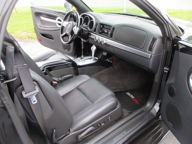 2004 Chevrolet SSR LS